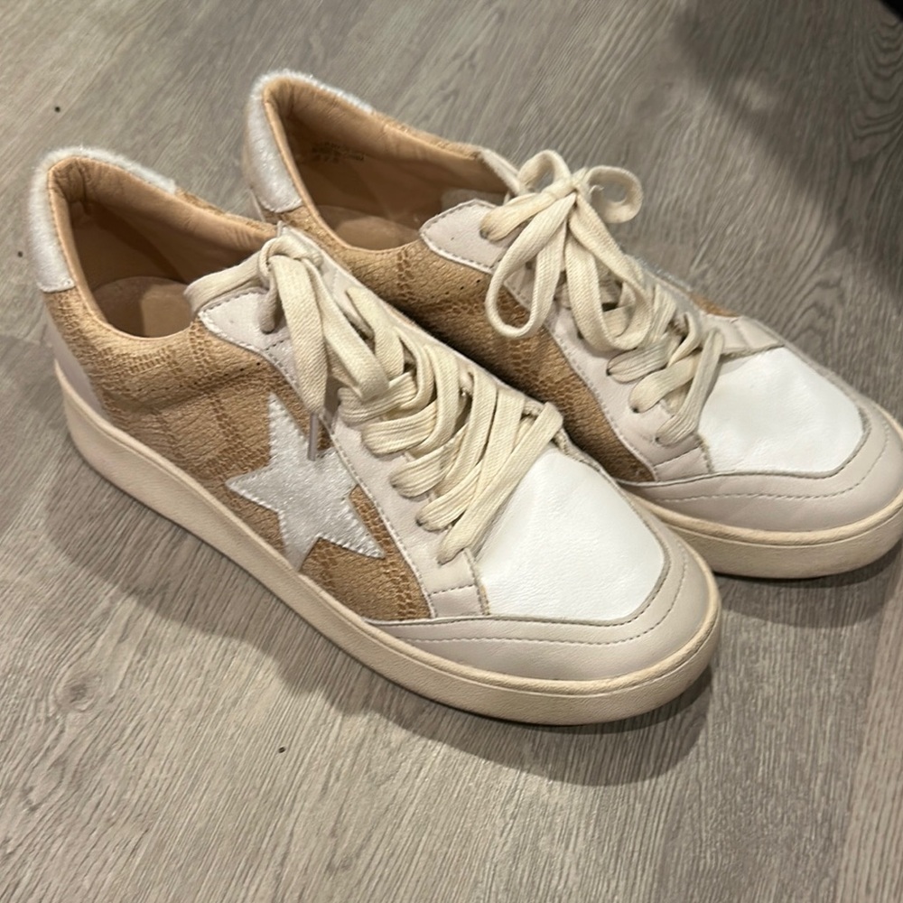 Tan and White Low-Top Sneakers with Suede Accents